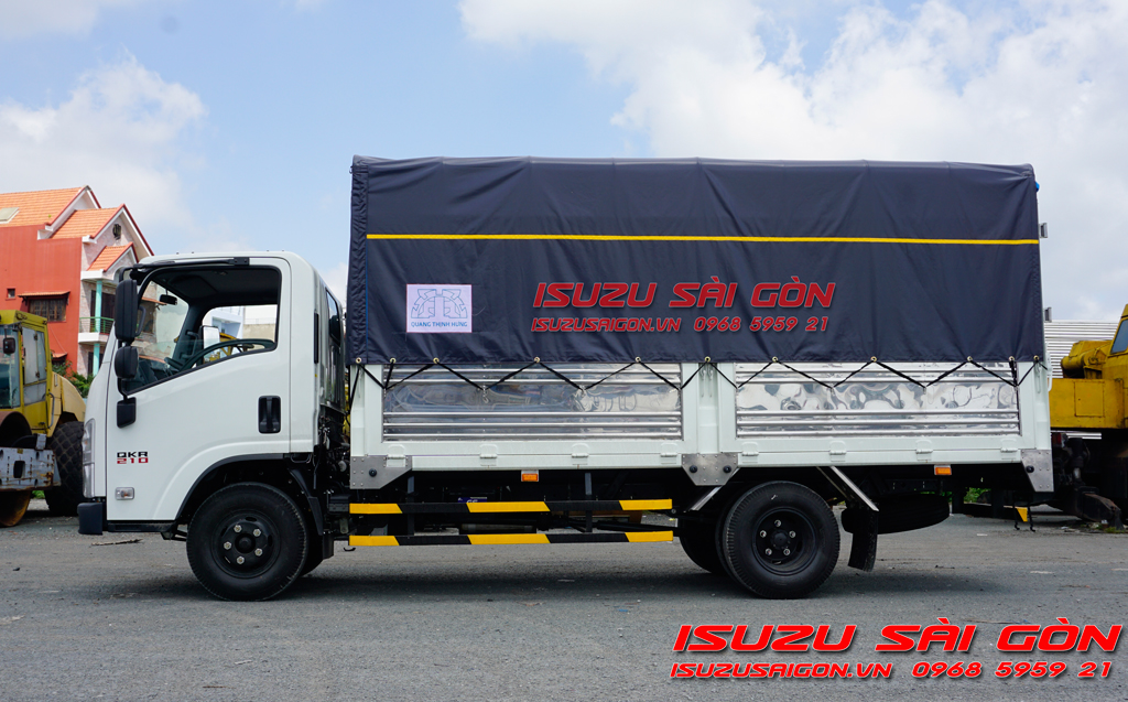 Xe Tải Isuzu 2T4 QKR210 QMR77HE5A Mui Bạt | Xe Isuzu 2.4 Tấn Mui Bạt 6